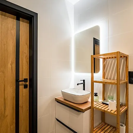 Pod Lasem Apartament *